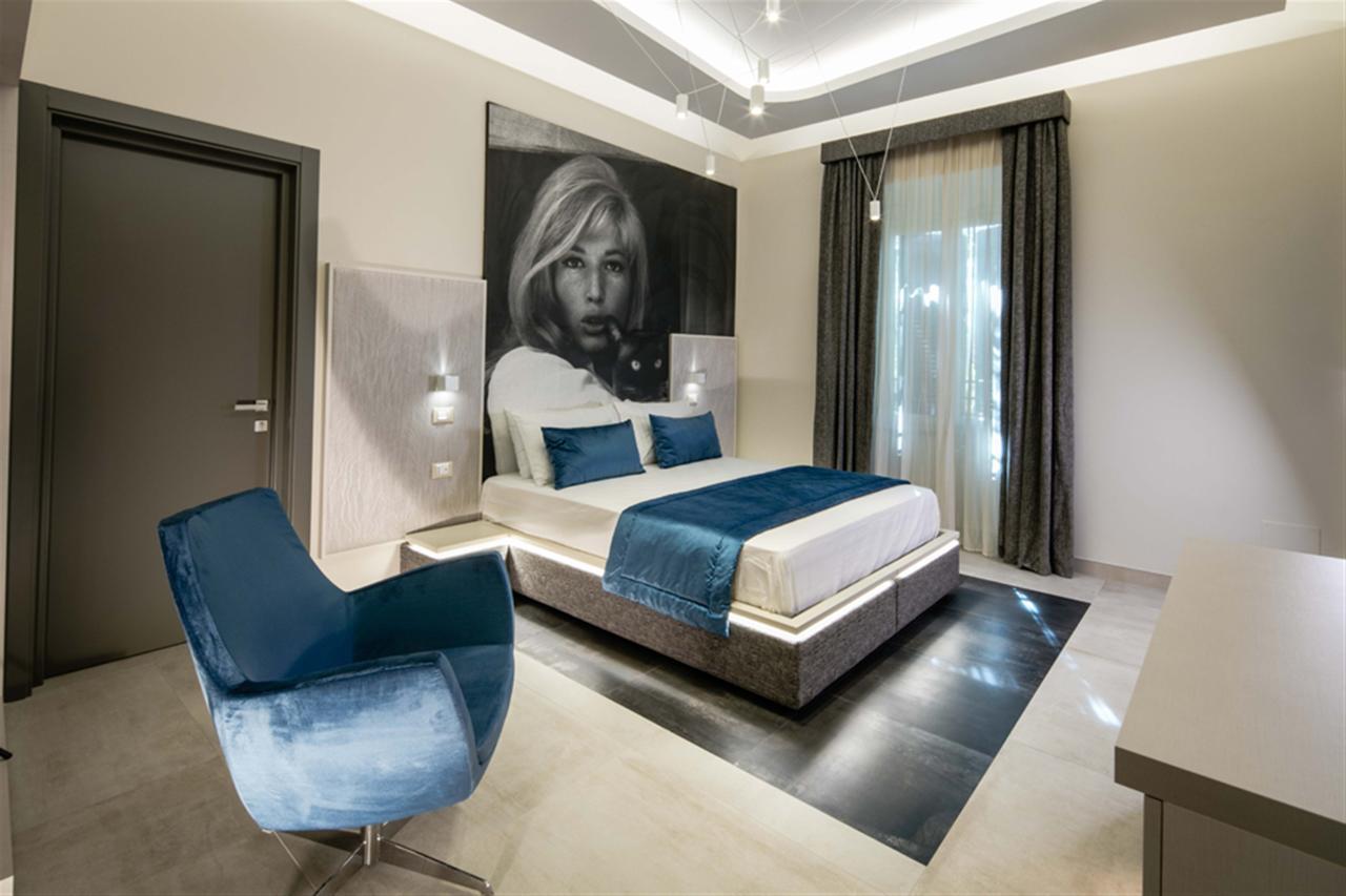 Via Veneto Luxury Suites โรม ภายนอก รูปภาพ
